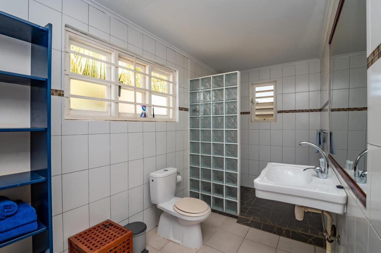 The Dive Hut - Boutique Apartments Kralendijk  Bagian luar foto